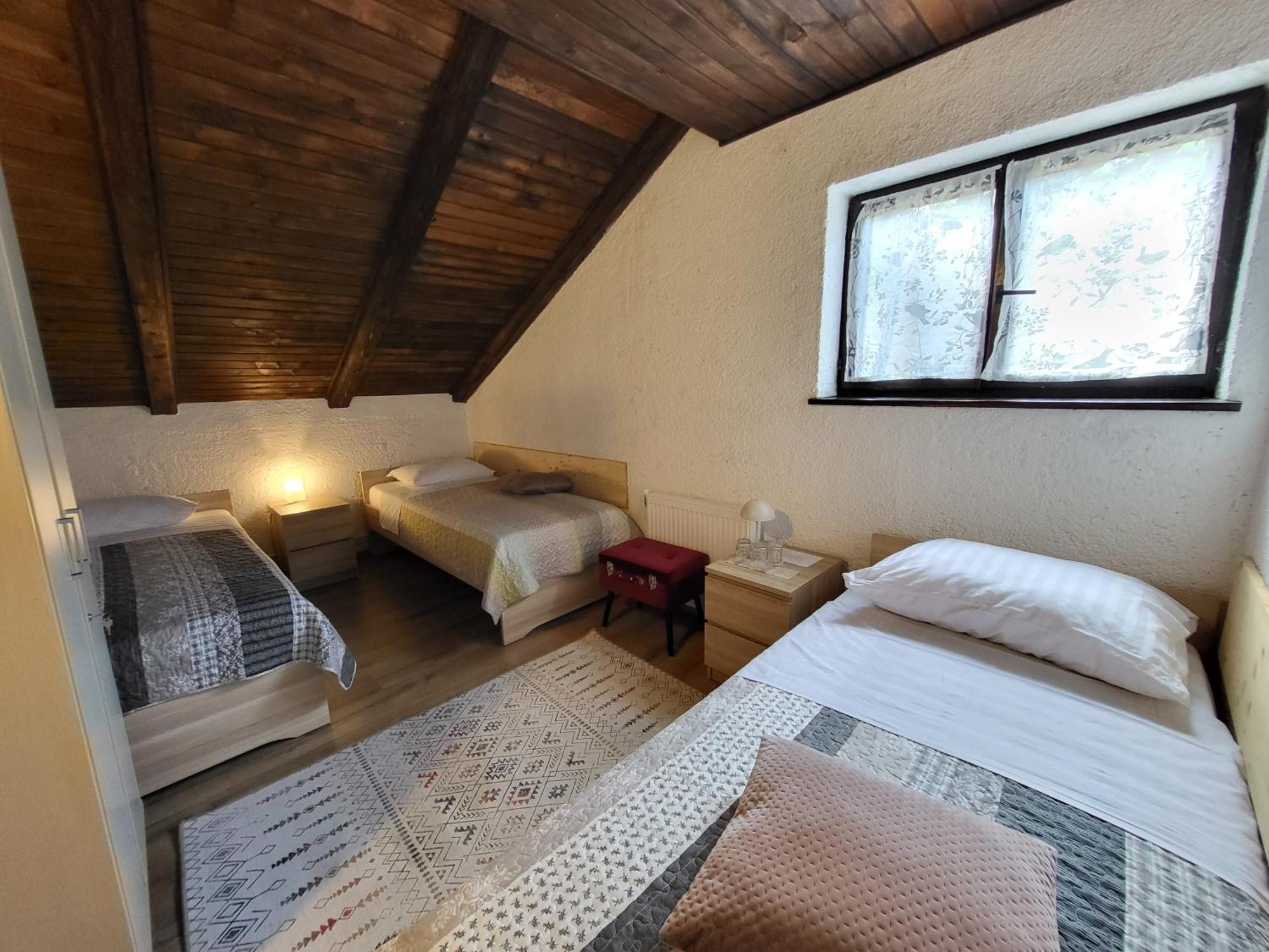 Koca Sredi Gozda Hotel Kanal Eksteriør billede